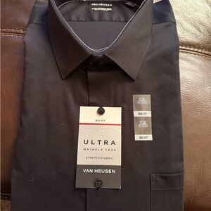 Van Heusen Men's Dark Dress Shirt